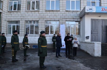 В костромской школе открыта памятная доска
