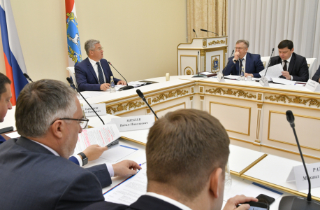 В преддверии Дня знаний состоялось совместное заседание антитеррористической комиссии и оперативного штаба в Самарской области