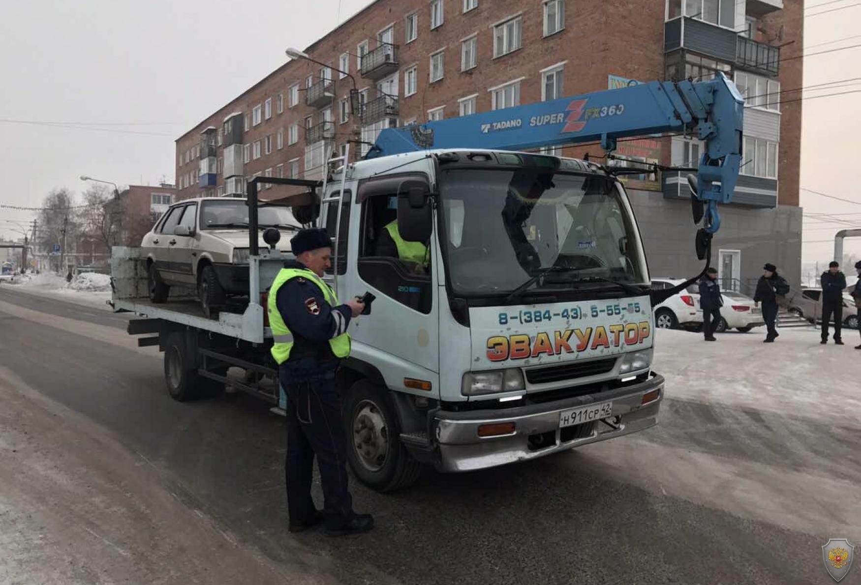 Эвакуация автомобиля, мешающего проведению КТО