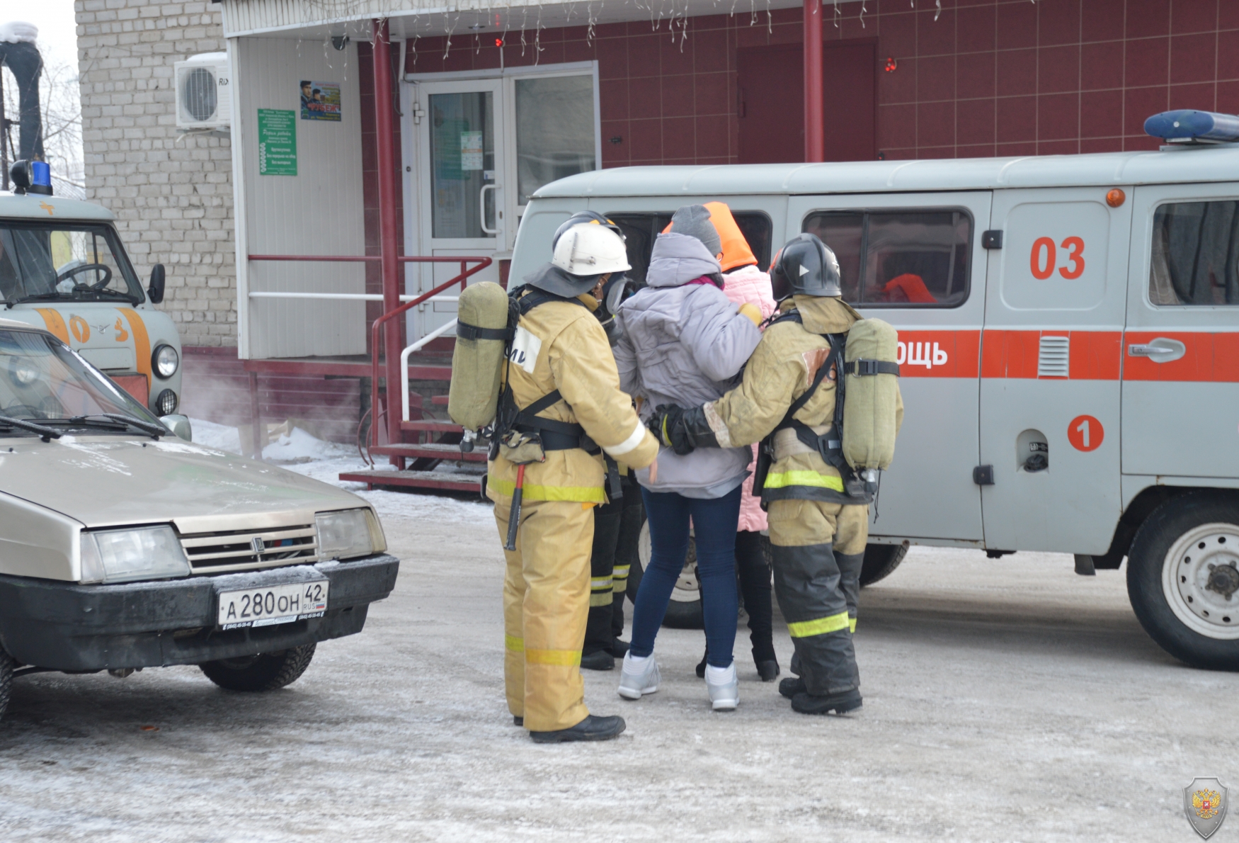 Эвакуация пострадавших в результате взрыва