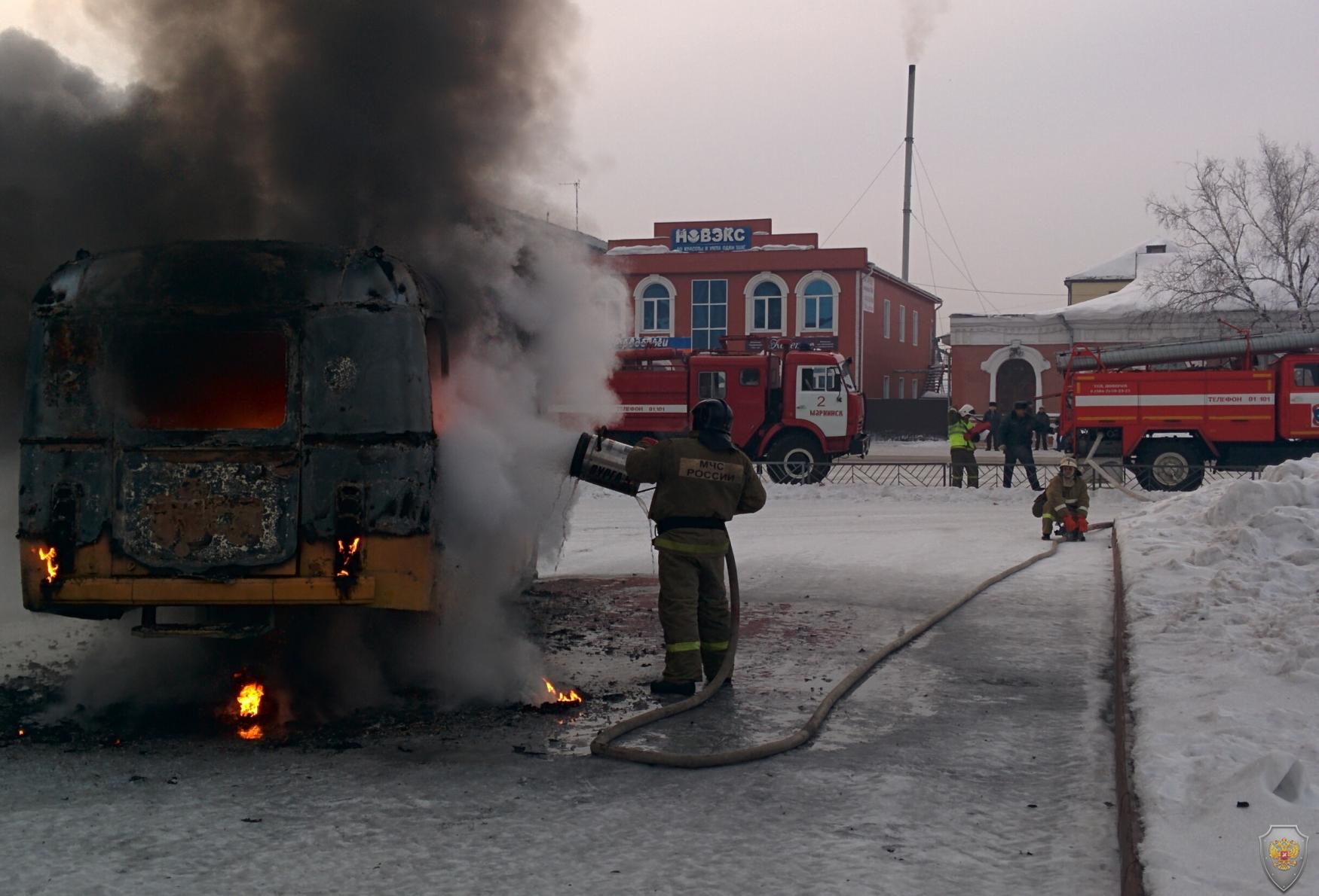 Ликвидация возгорания автобуса в результате взрыва