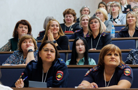 В Кузбассе проведен областной интенсив «Школа профилактики деструктивного поведения в молодёжной среде»