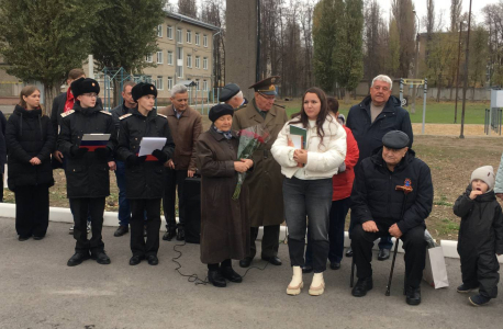 Мурал памяти Героя России Александра Крынина открыт в Воронеже