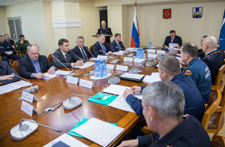 Прошло  совместное заседание антитеррористической комиссии и оперативного штаба в Сахалинской области