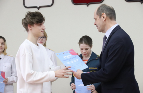 В Иваново наградили победителей и участников конкурса "Противодействие экстремизму в молодежной среде"