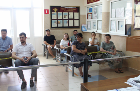 Профилактическая встреча с мигрантами проведена в Республике Калмыкия